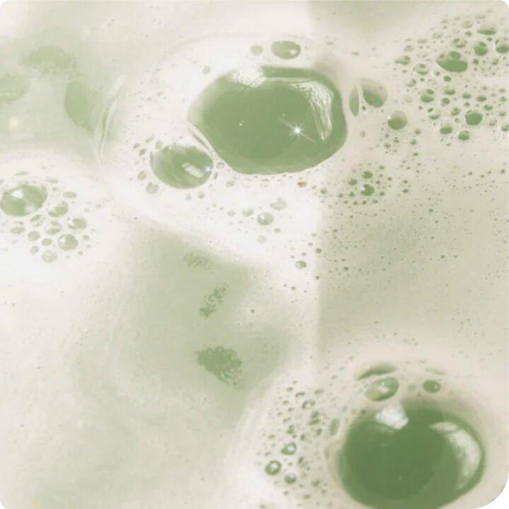 Gloss Conditioner Smoky Green Vetiver - Image 5
