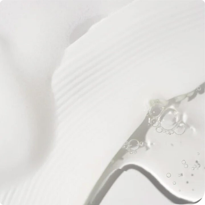 Sensitive Skin Face & Body Cleanser - Image 4