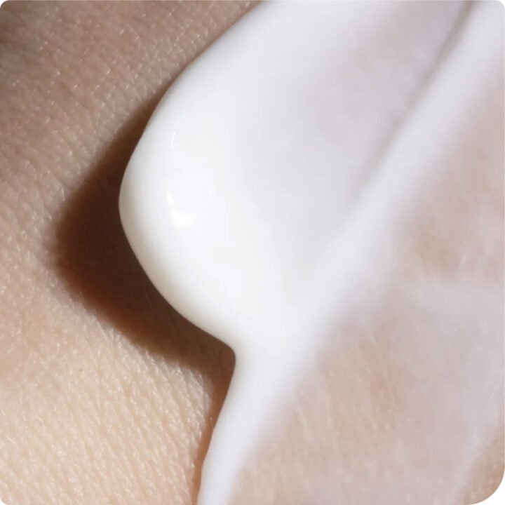 Silk Skin Hand Cream Spices & Sandalwood - Image 4