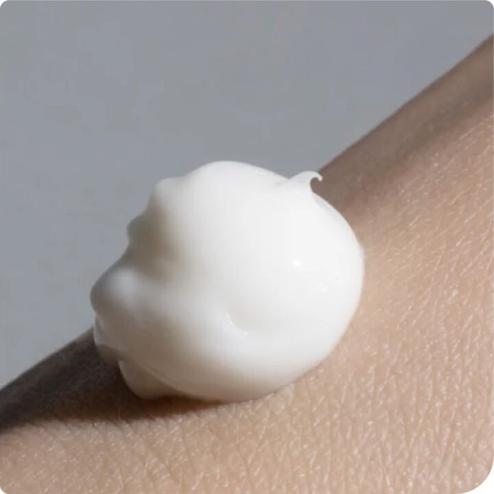 Silk Skin Hand Cream Woody Amber & Leather - Image 4